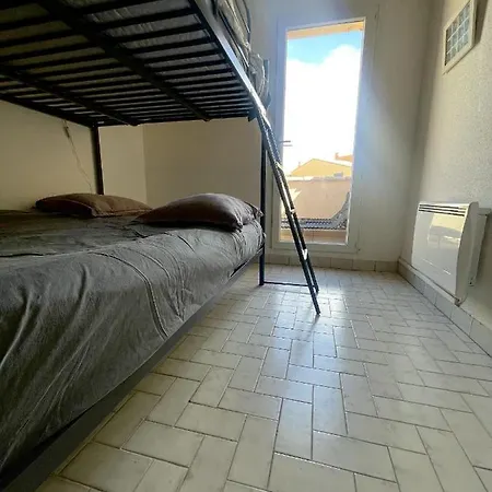 T2 6 Couchages Front De Agde